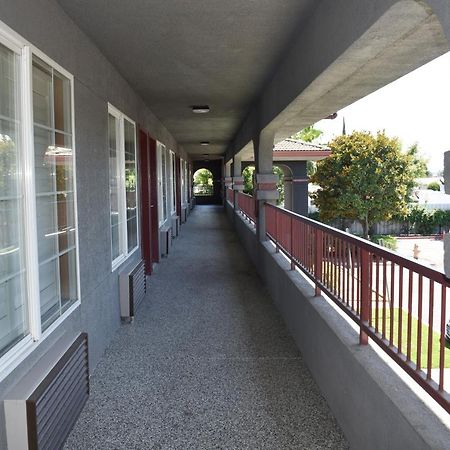 Hotel Baymont By Wyndham Manteca Extérieur photo